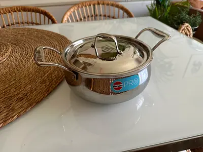 New Hawkins pro triply stainless steel handi - 3.1l capacity