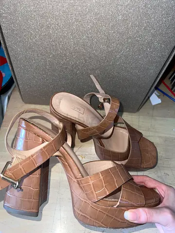 Beige wedges size 39
