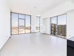 Top Floor | Corner | Next To Park | VOT
