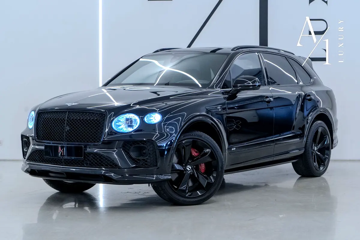 Bentley Bentayga 2021 — photo 1 of 13
