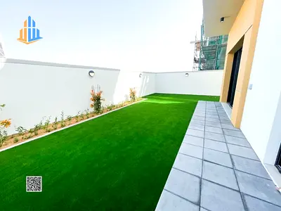 A luxurious, detached villa in the heart of Azha community… Luxury living and the highest standards of privacy with freehold ownership and spacious li