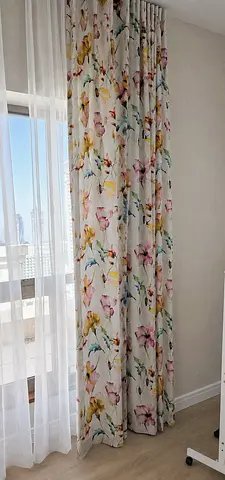2 pairs of Lightweight floral curtain 180x280 cm. ( for 2 windows).