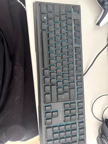 Used Wired Full-Size Keyboard - Works Fine, Some Wear razor
