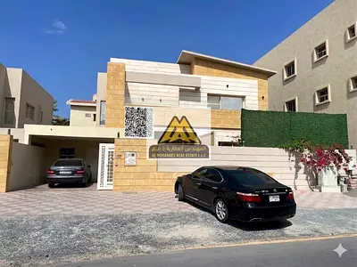 فيلا مقسمة | 4 غرف نوم | 4 حمامات | 2 مطبخ | مدخل مستقل | موقع مميز بالقرب من جميع الخدمات | سهل المخرج للشارقة ودبي