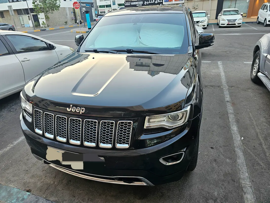 Jeep Grand Cherokee L 2015 — photo 1 of 3