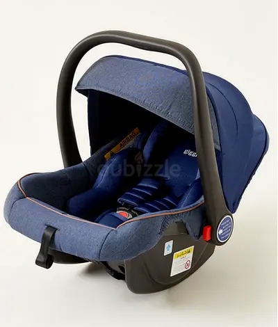 infant car seat / baby carrier - navy blue, good condition