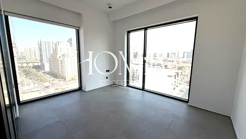 Close Kitchen | Spacious 1BR | Prime Location