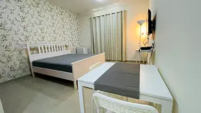 Furnished bedroom available for executive couple or one bachelor in Al khail gate 2