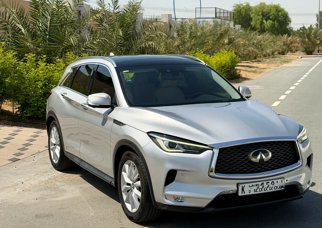 Infiniti Q50 2019 — photo 1 of 14