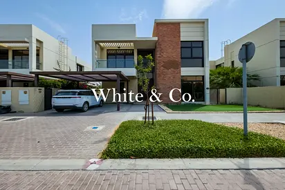 Single Row | Exterior Maids | Malibu Bay