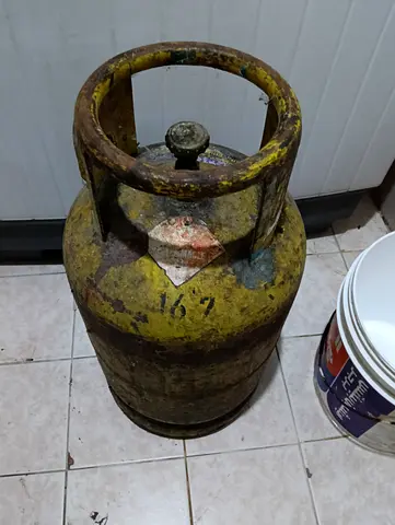🔥 Gas Cylinder For Sale in ajman | Strong  Good Condition ✅  Short