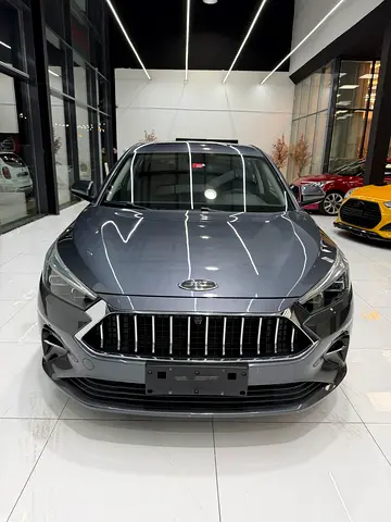 JAC J7 Luxury 2023 GCC Specs Full option