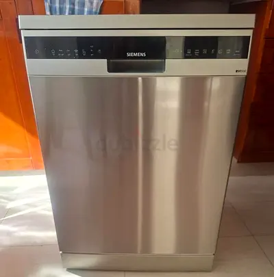 Free delivery Siemens freestanding stainless iQ500 steel dishwasher - good condition