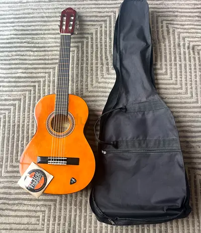 Valencia Guitar