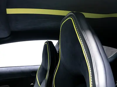 2019 Aston Martin RAPIDE — миниатюра 15
