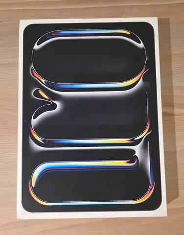 iPad Pro 11 M4 1TB Nano-Texture 16GB RAM + Pencil Pro + Keyboard Bundle