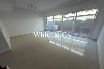 Modern 3Bed | New Layout | Renovated unit