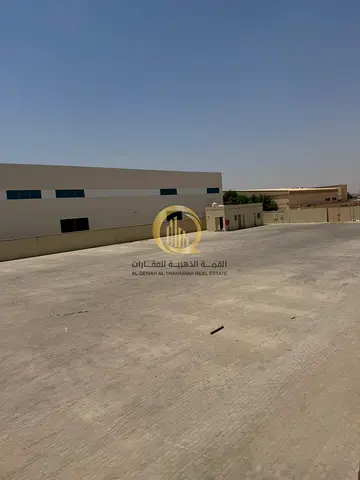 حوطه للبيع مساحه 30000 قدم جاهزه للاستخدام الفوري مكتب مطبخ وارضيه انترلوك وكهرباء