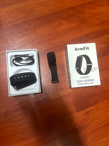 Armfit smart bracelet