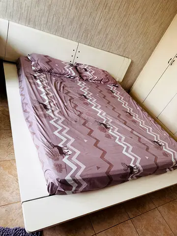 PRIVATE ROOM - Master bedroom with attached washroom fully furnished available in AL Khail gate
