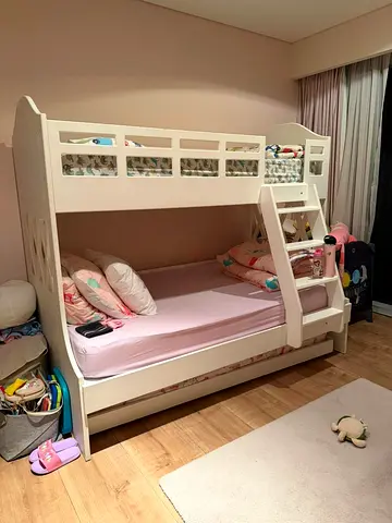 Custom kids bunk bed