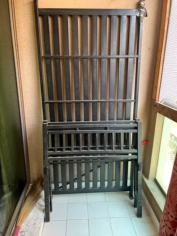Wooden Bed Frame / Base (slatted) - Single/Small Double - Good Condition