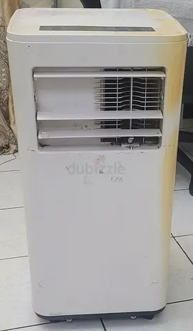 Portable air cooler / small portable air conditioner - used