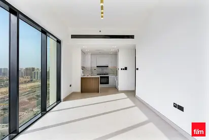 High Floor / Prime Location / Fitted Kitchen