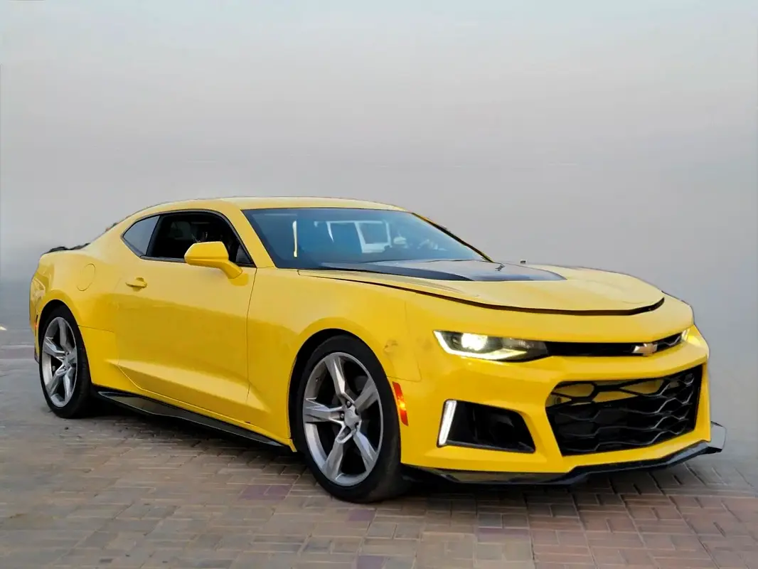 Chevrolet Camaro 2018 — photo 1 of 7