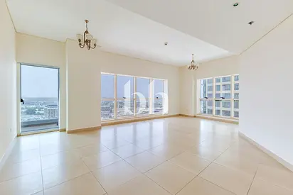 Vacant and Ready to Move | Bright and Spacious