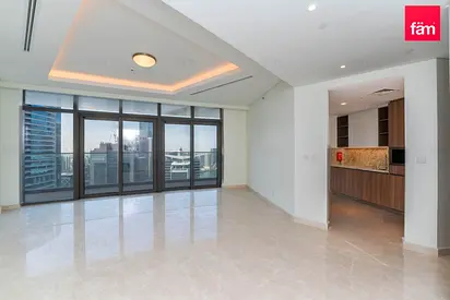 High Floor I Canal View I Closed Kitchen