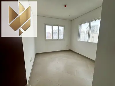 غرفة وصالة أول ساكن بالقليعة تبعد دقيقة عن الكورنيش مع صالون كبير وحمام واحد وأمن 24 ساعة وموقع مميز