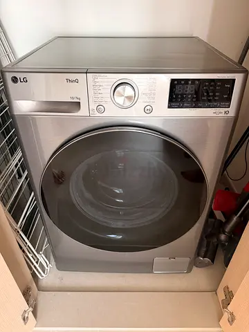 LG Front Load Washing Machine - 10kg, Silver, Good Condition