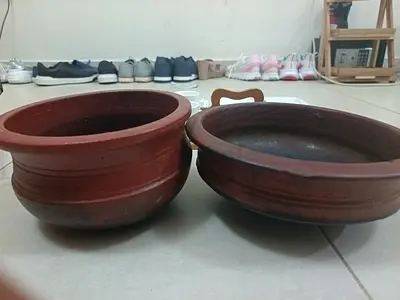 Set of 2 Traditional Earthen Clay Cooking Pots (Used)
