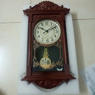 Vintage Style Quartz Wall Clock with Pendulum