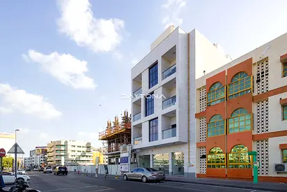 VACANT | GREAT LOCATION | NEAR KARAMA CENTER