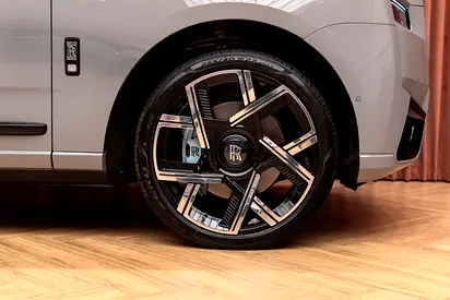 صورة 6 لـ 2024 ROLLS-ROYCE CULLINAN