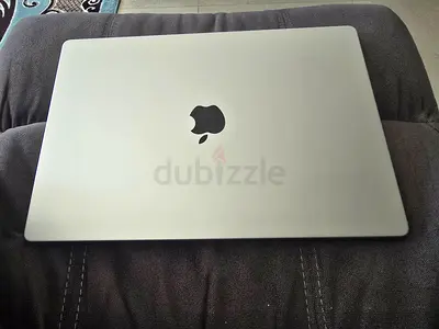 MacBook pro Max M1 32 16 Gb/ 2Tb ssd in great condition