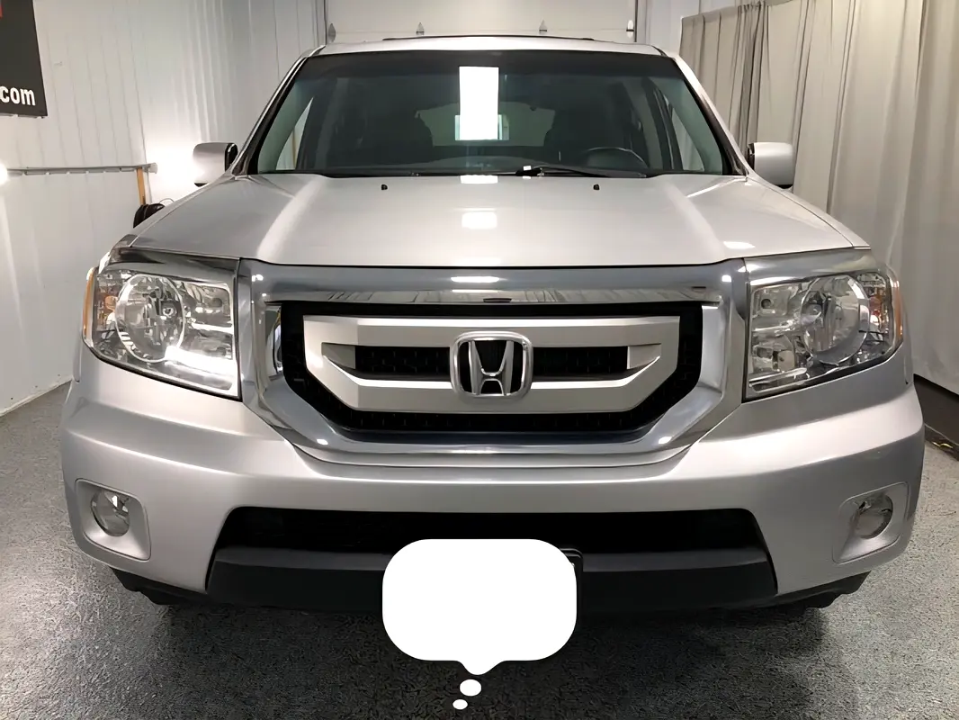 Honda Pilot 2011 — photo 1 of 2