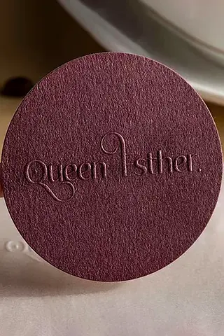 Queen Esther compact powder / makeup case - unused packaging