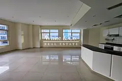 Vacant on Transfer|Spacious|Next to Metro