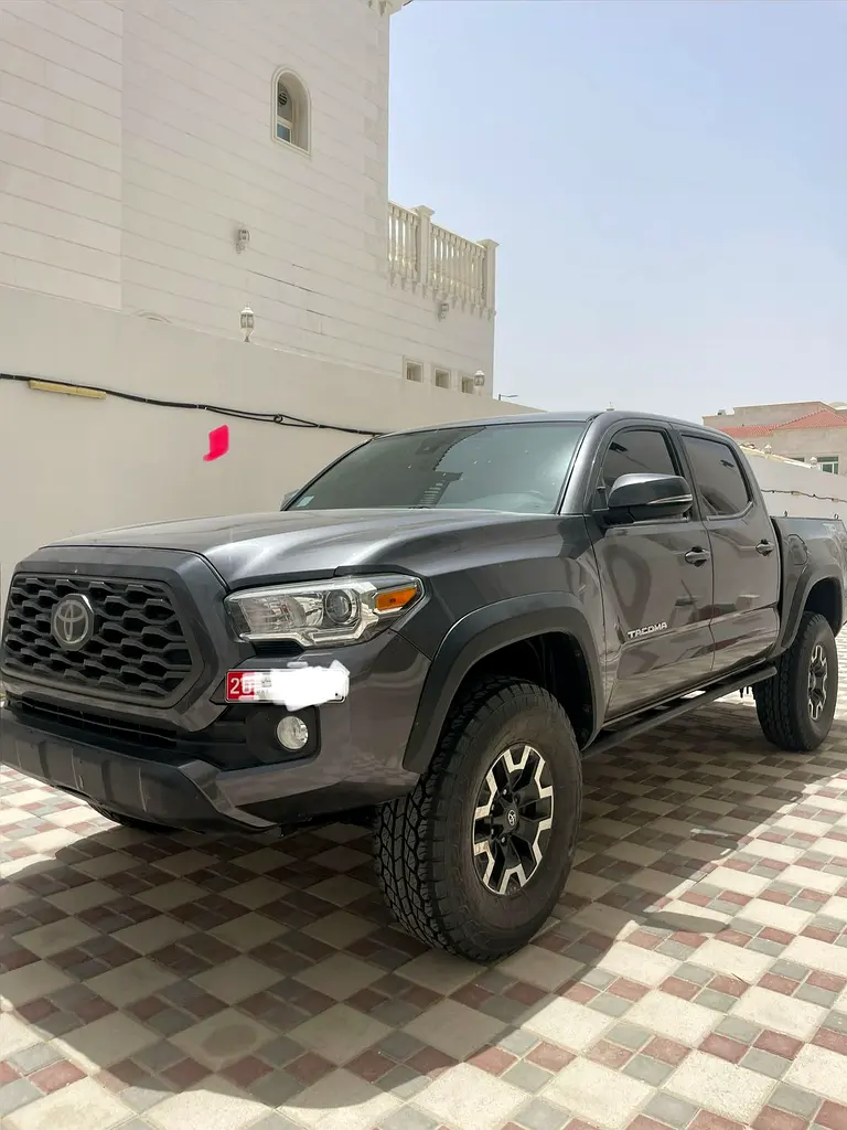 Toyota Tacoma 2020 — photo 1 of 7