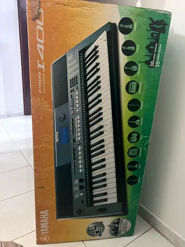 Yamaha keyboard- PSR -1400