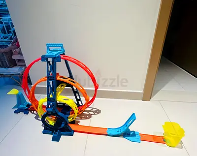 Hotwheels Triple Loop Kit Playset
