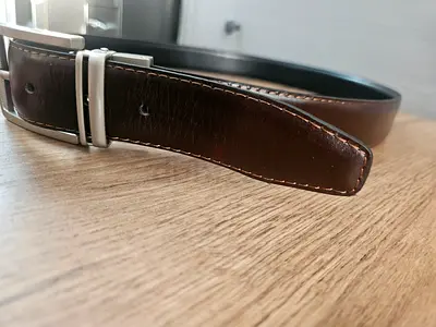 New Brown leather belt with silver buckle - excellent condition