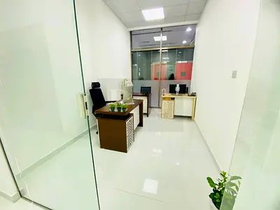 Fitted Office | Free Utilities | Bank Account Assistance |