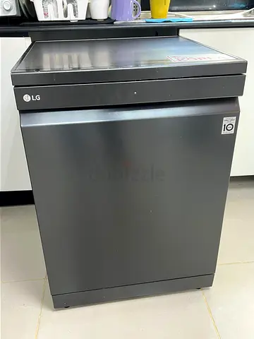 LG new model Black Stainless Steel Dishwasher with WiFi assiste - Good Condition