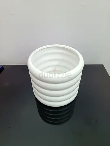 Modern White Ribbed Ceramic Planter / Pot (Quick Sell)