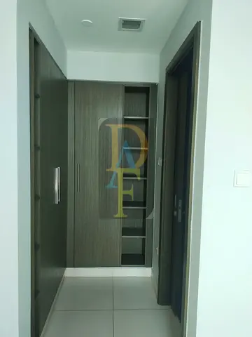 ac free, near metro station 1b/r with equipped kitchen for rent, vacant unit