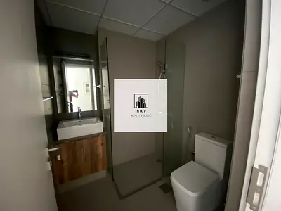 Specious luxury apartment for rent